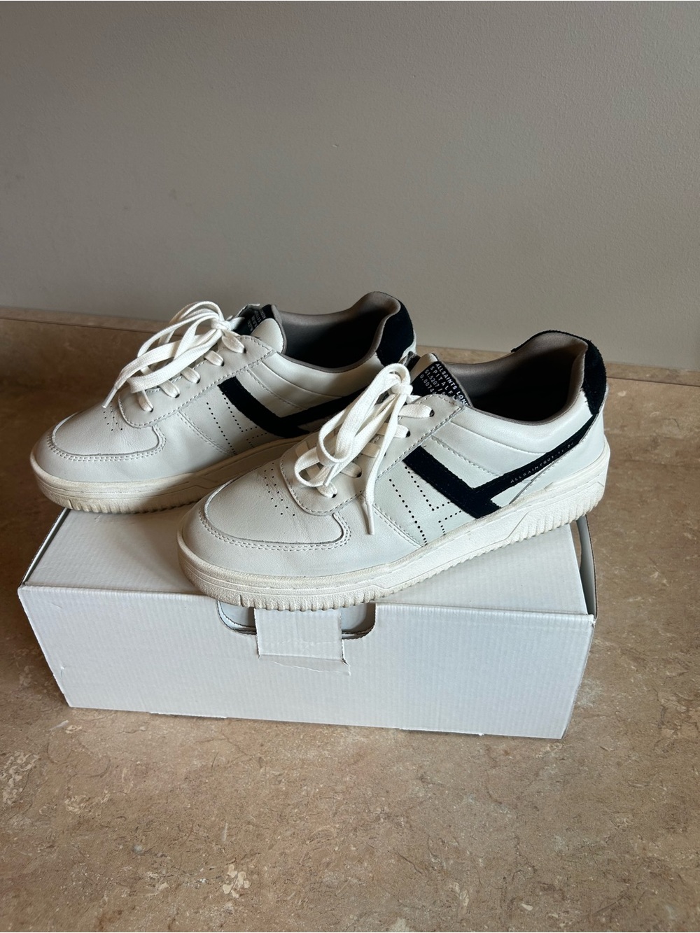 ALL SAINTS Vix low top sneakers women’s 9